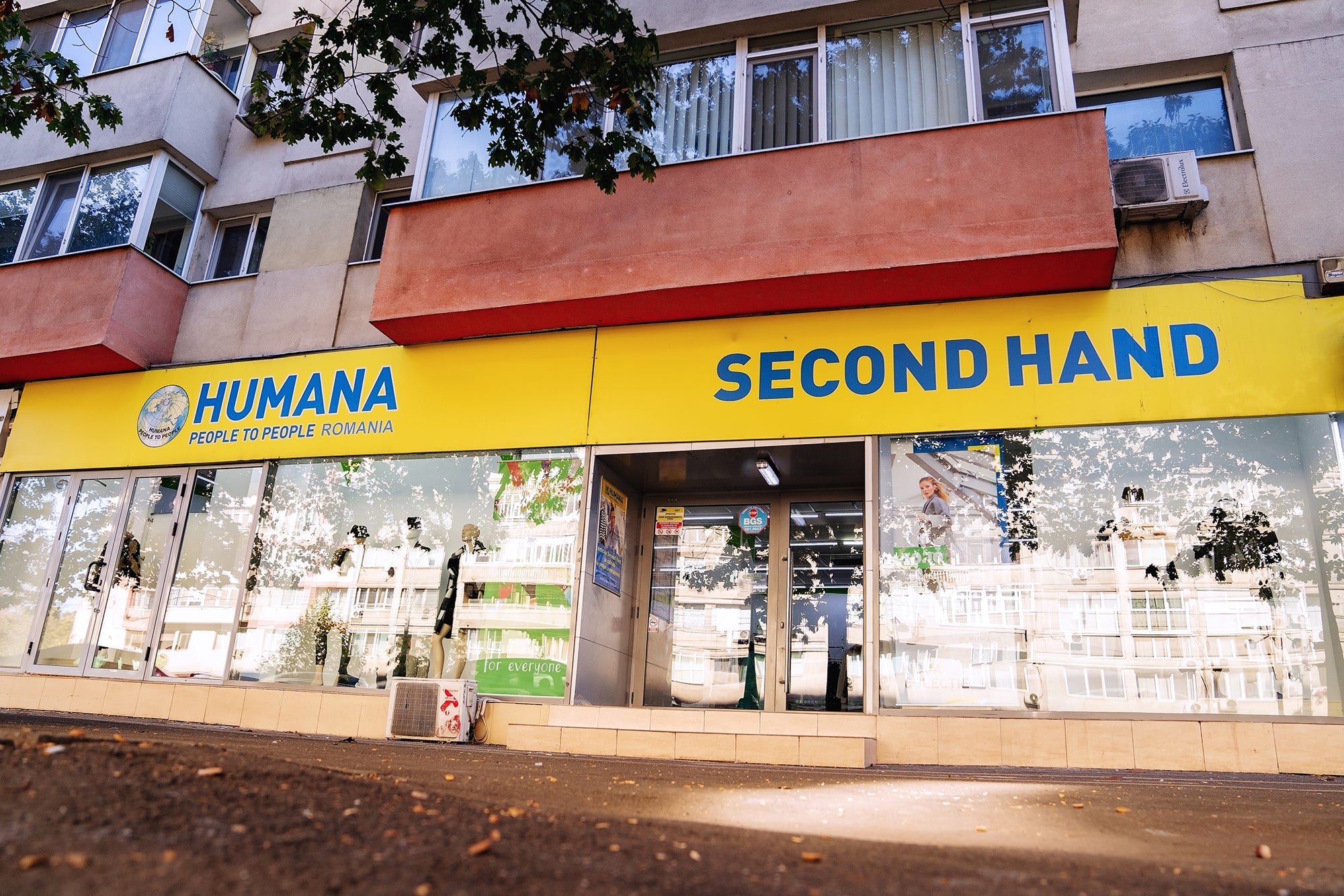 About Us – Humana Romania